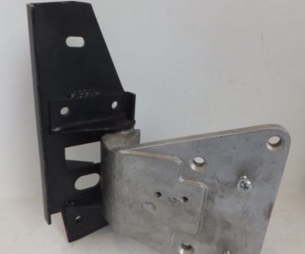 Door Hinge LH BD27681